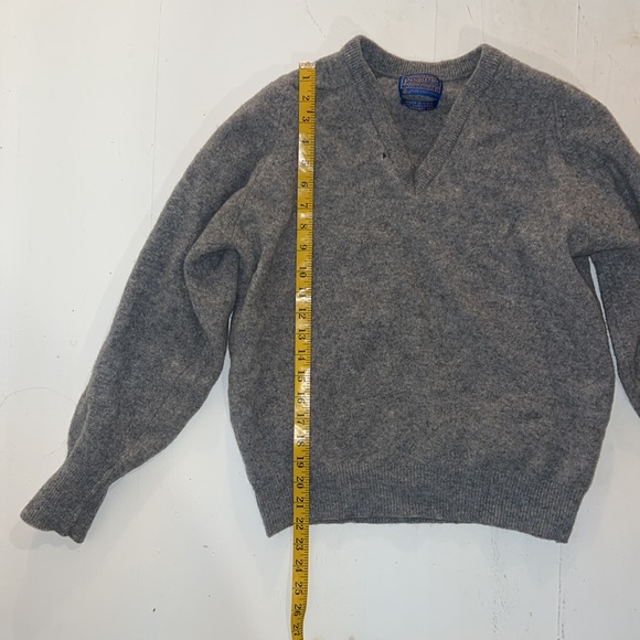 Pendleton 100% virgin wool grey sweater - Picture 2 of 3